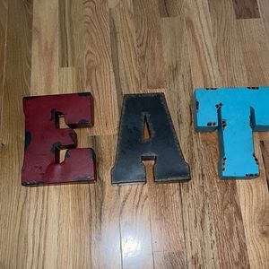 EAT letters. 7 inches tall.